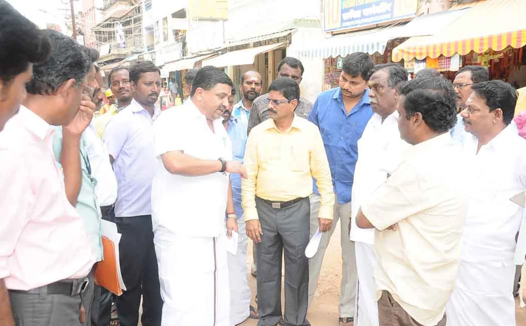 tamilnadu losing 2000 crores